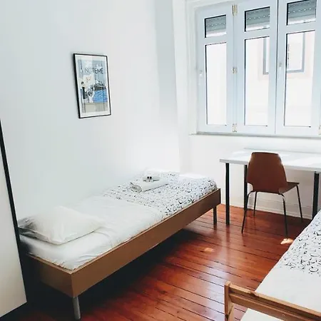 Апартаменты Myplacelisbon - Cassiano Large